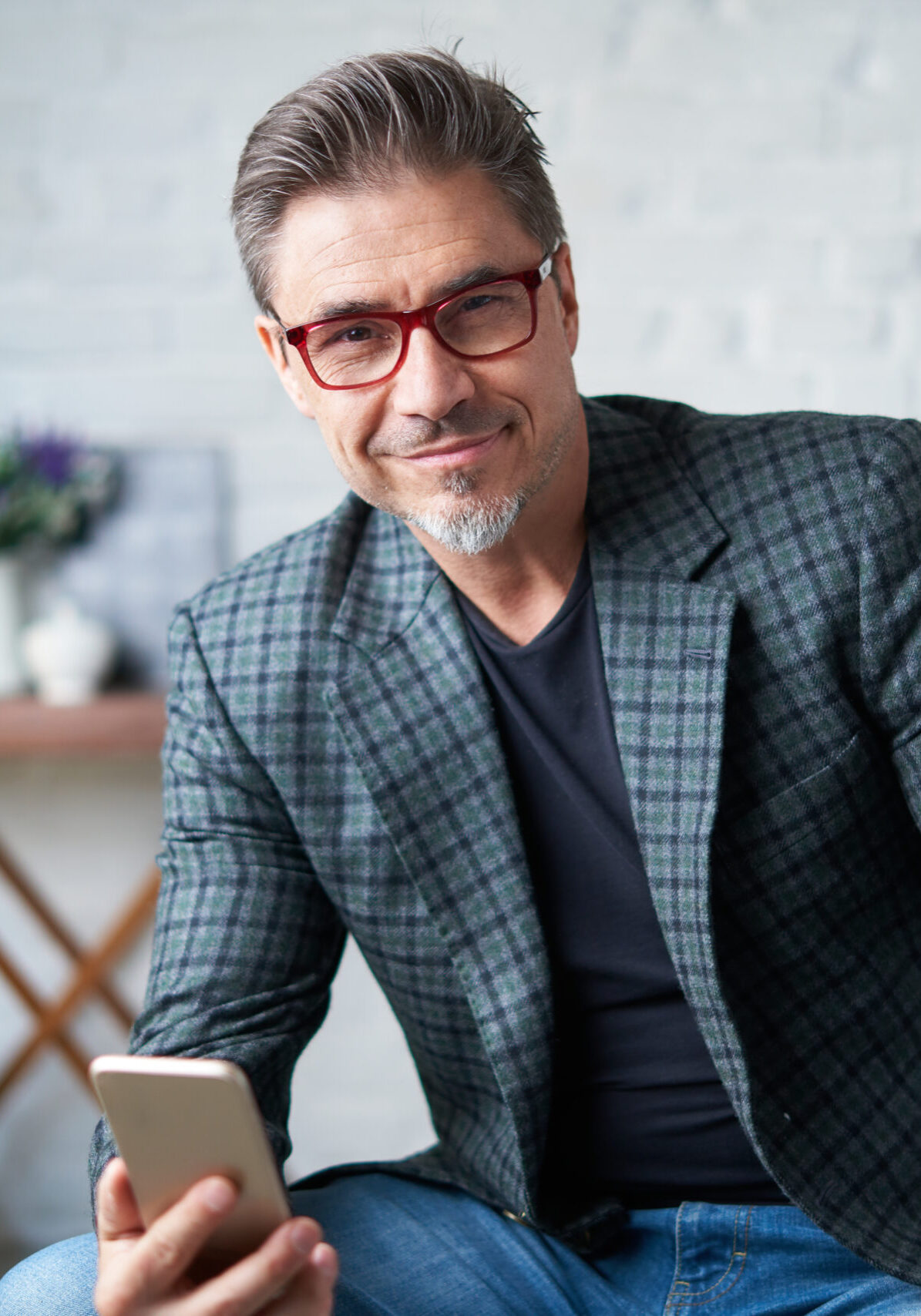 Portrait,Of,Happy,Older,White,Man,With,Gray,Hair,Wearing